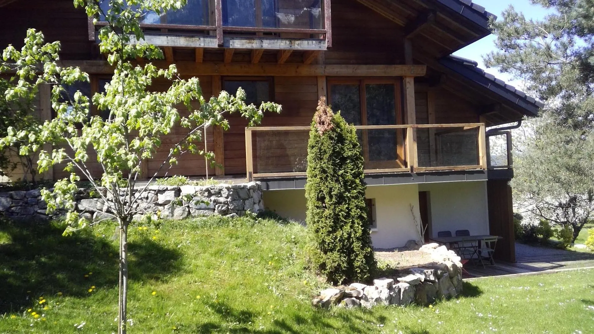 Studio Des Dents De Lanfon Тэлуар 0*,